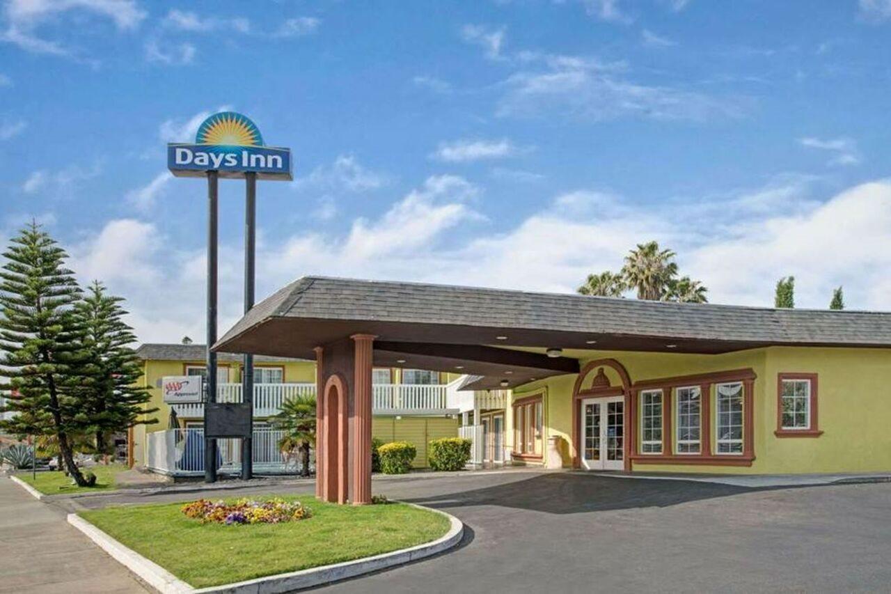 Quality Inn & Suites Sacramento Esterno foto