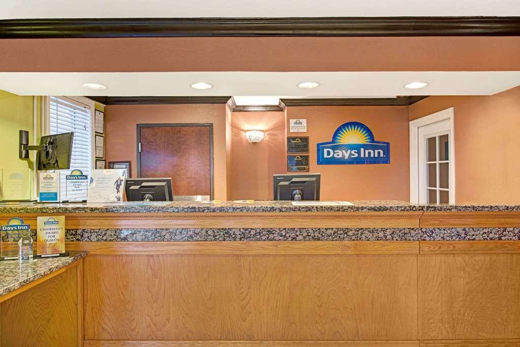 Quality Inn & Suites Sacramento Esterno foto