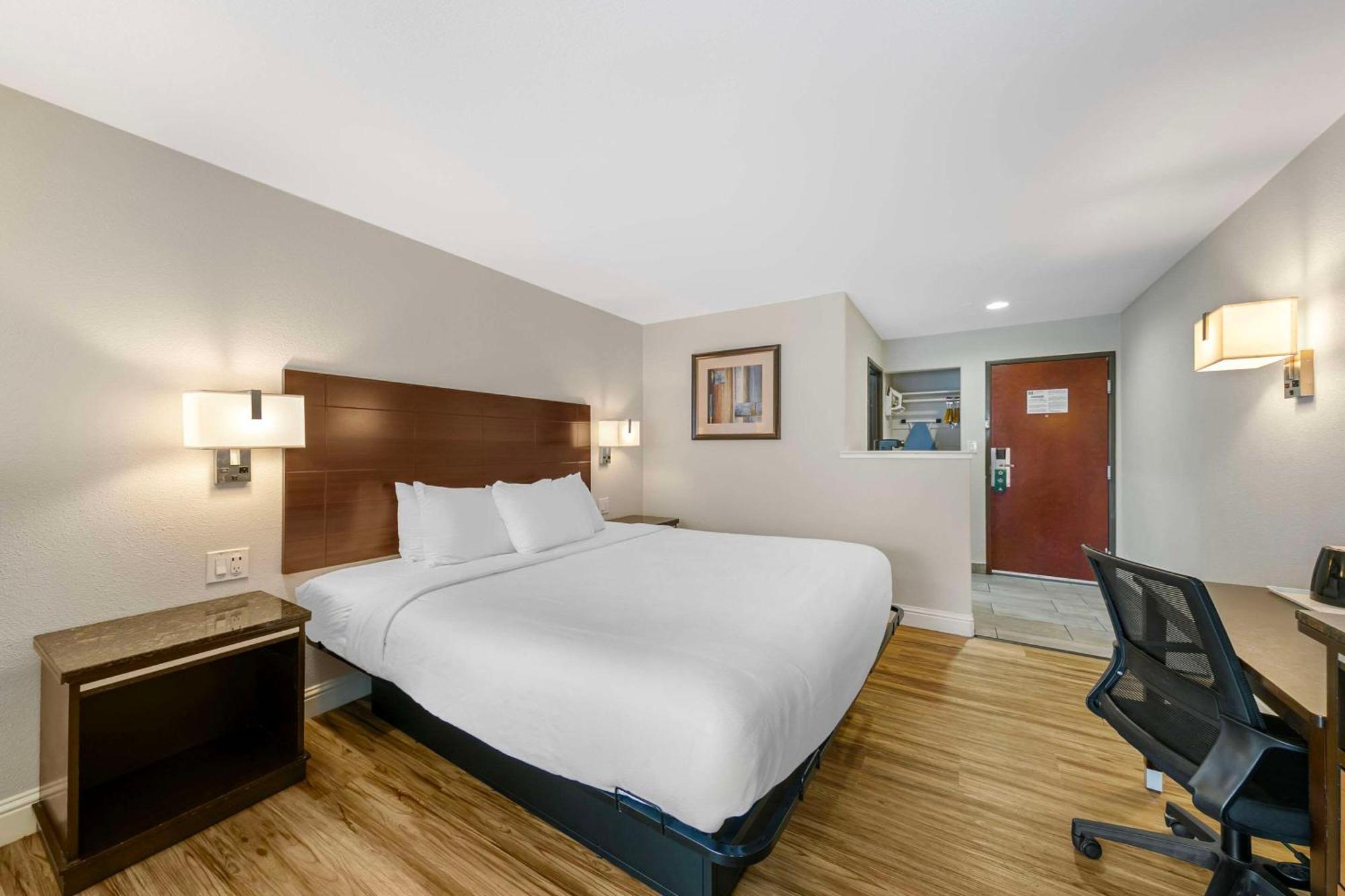 Quality Inn & Suites Sacramento Esterno foto