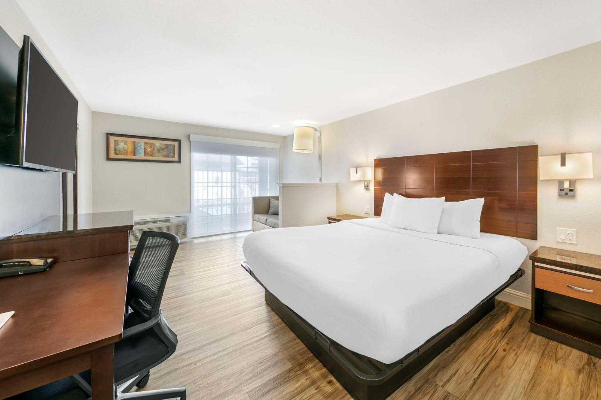 Quality Inn & Suites Sacramento Esterno foto