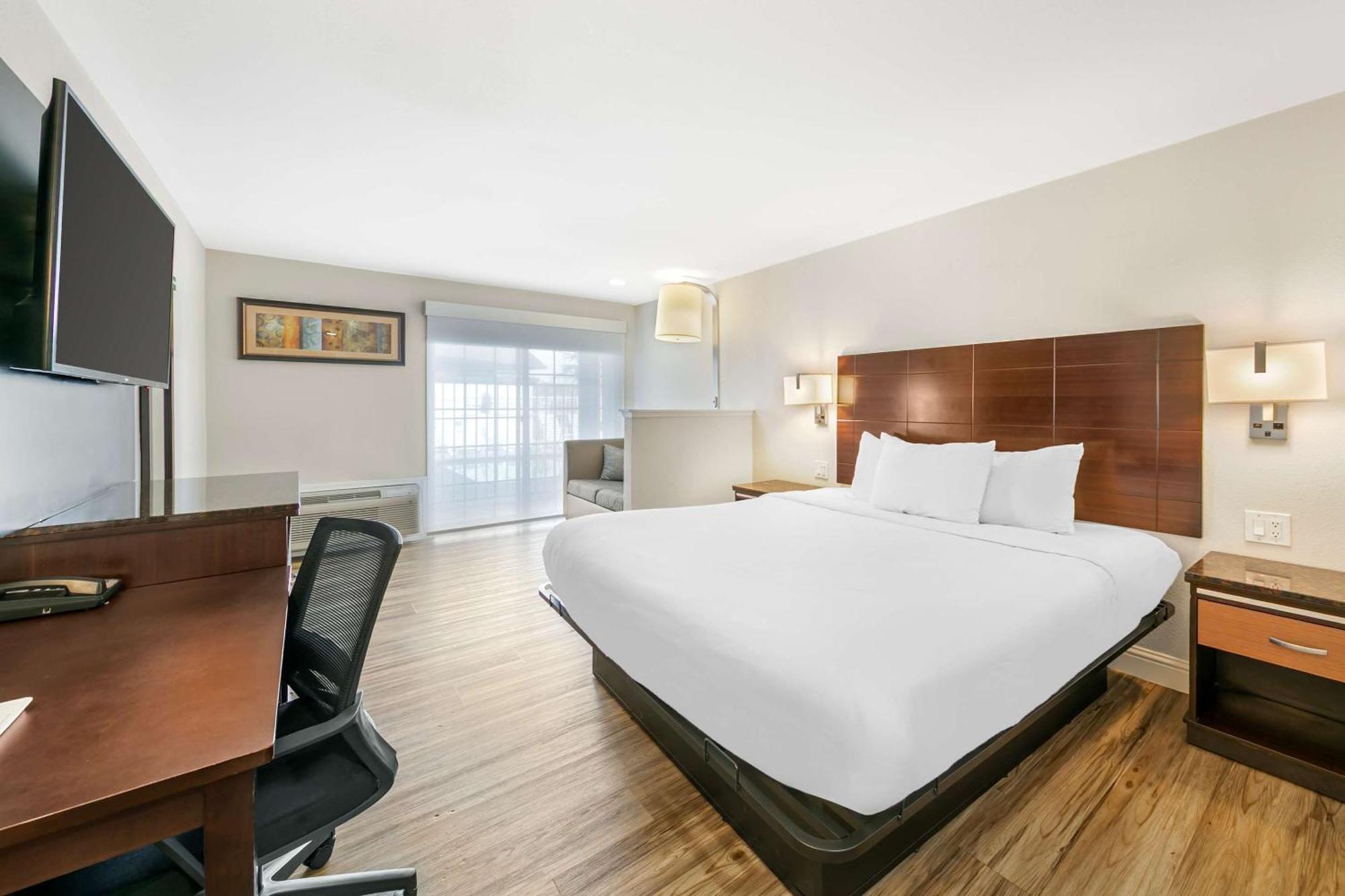 Quality Inn & Suites Sacramento Esterno foto