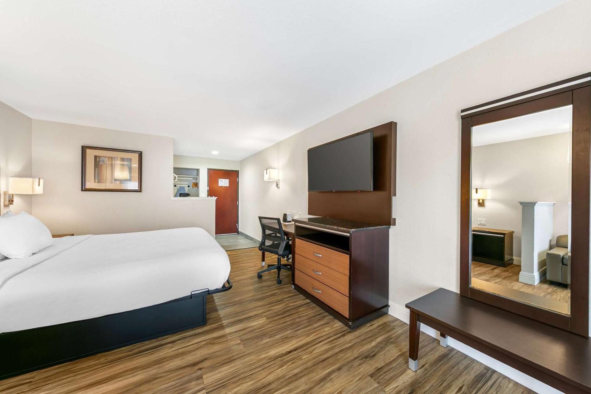 Quality Inn & Suites Sacramento Esterno foto